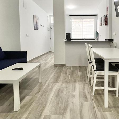 Los Tilos Suites-Vialia マラガ 部屋 写真