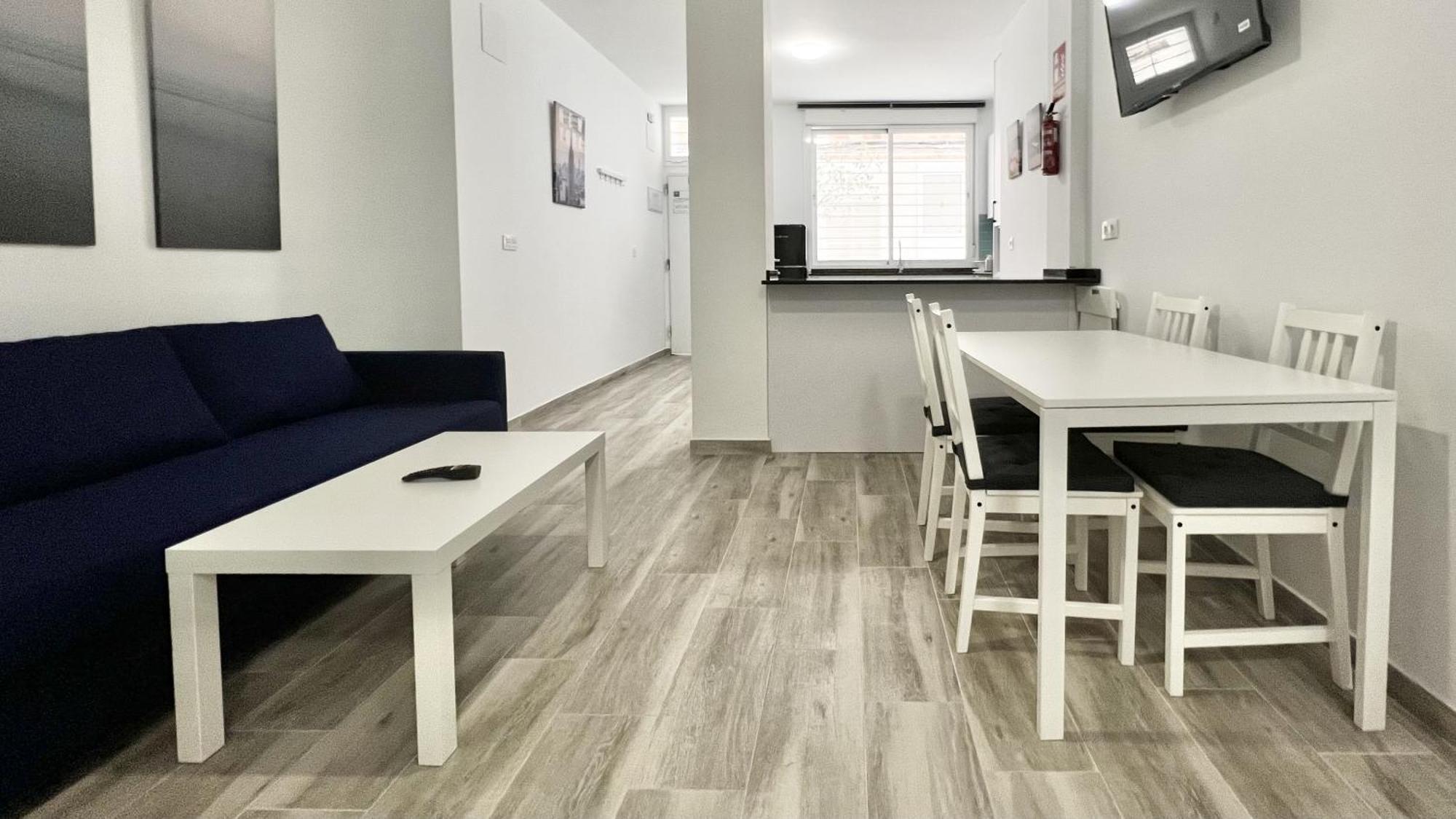 Los Tilos Suites-Vialia マラガ 部屋 写真